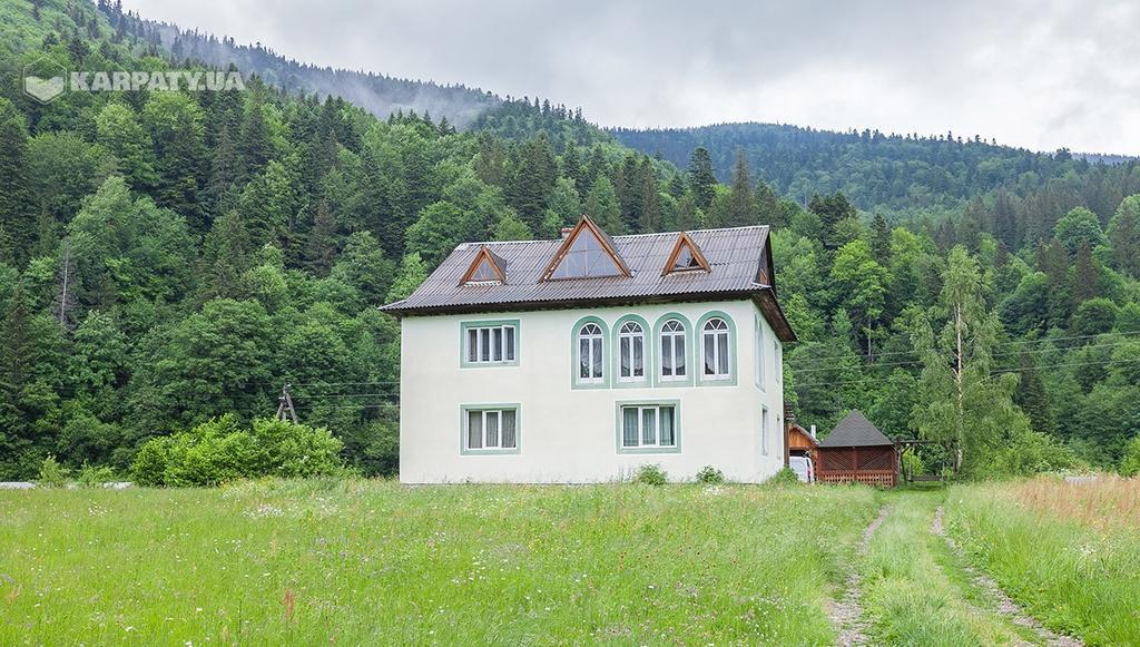 Schedryk Hotel Mykulychyn Exterior photo